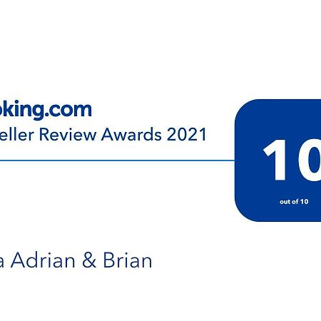 Villa Adrian & Brian อัลบูเฟรา ภายนอก รูปภาพ